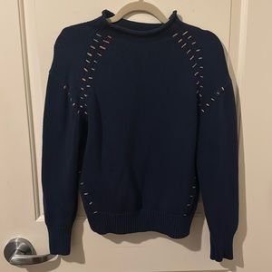 525 navy turtleneck